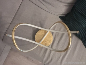   Moderne LED-Designlampe in Gold   Bild 2