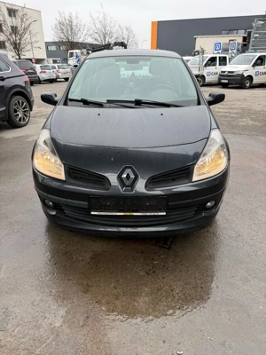Renault Clio Tüv neu Bild 5