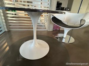 Kunstharztisch 90 cm mit schwerem weiss pulverbeschichtetem Trompentenfuss Bild 2