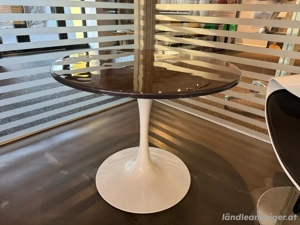 Kunstharztisch 90 cm mit schwerem weiss pulverbeschichtetem Trompentenfuss Bild 3