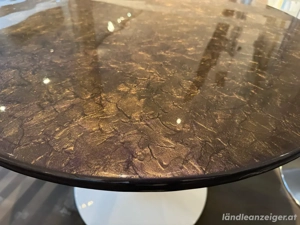 Kunstharztisch 90 cm mit schwerem weiss pulverbeschichtetem Trompentenfuss Bild 4