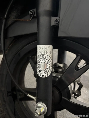 Peugeot Kissbee Roller ,,Black Edition'' + Helm Bild 3