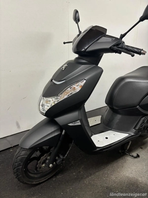 Peugeot Kissbee Roller ,,Black Edition'' + Helm Bild 4