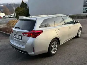 Toyota Auris Bild 6