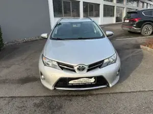 Toyota Auris Bild 2