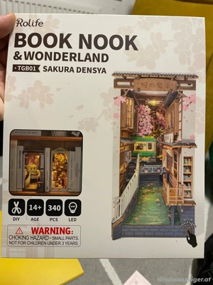 Bücherstütze mit Licht