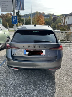 Skoda Octavia combi Sportline Bild 4