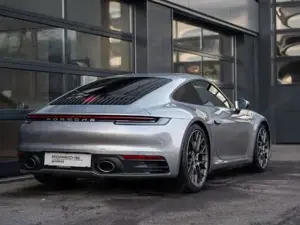 Porsche 911 Bild 7