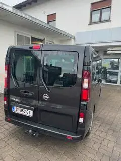 Opel Vivaro Bild 8