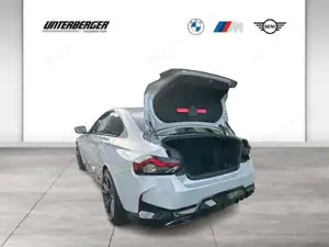 BMW M240i xDrive Coupe G42 Bild 11