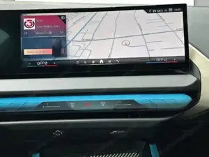 BMW X3 20d xDrive Innovations Paket // DAB-Tuner // Anhängerkupplung elektrisch Bild 10