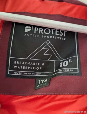 Winterjacke der Marke Protest Bild 5