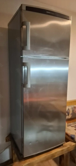 Zu Verschenken ein Kühlschrank 