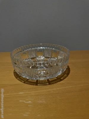 Geschliffene Kristallglasschale - klassischer Sternschliff