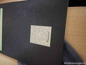 Schlichter Wandspiegel mit Rahmen 40x30cm- zeitloses Design Bild 2