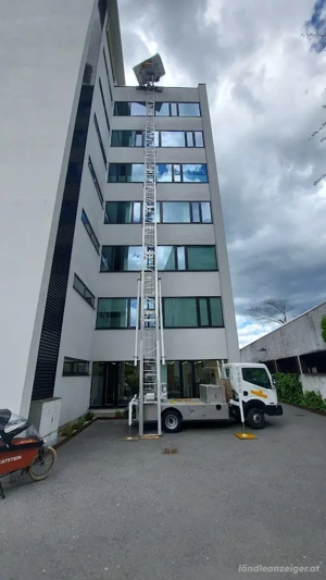 Nissan NT400   Klaas Roadrunner 29 5 Möbellift Bild 3