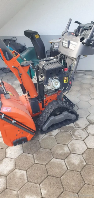    Husqvarna ST330T Schneefräse   Neuwertig & Kraftvoll! Bild 3