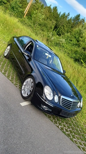 Mercedes-Benz E320 Avantgarde  Bild 5