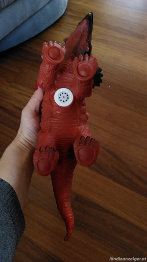 Triceratops Spielfigur mit Sound Bild 3