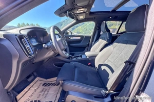 Volvo XC40 B3 Mild Hybrid Ultra Dark Bild 5