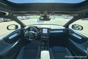 Volvo XC40 B3 Mild Hybrid Ultra Dark Bild 6