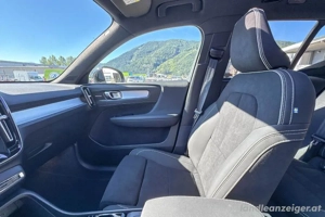 Volvo XC40 B3 Mild Hybrid Ultra Dark Bild 8