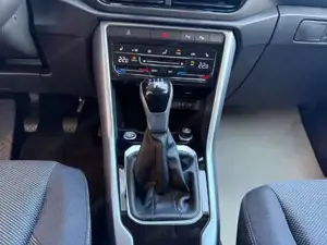 Volkswagen T-Roc Bild 12