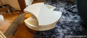 Wohnzimmer Tisch Weiß, halbrund, drehbar.
