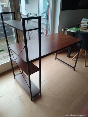 Schreibtisch Bild 2