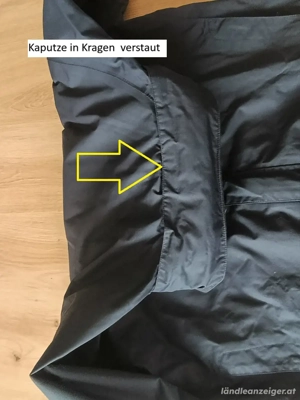 vergebe sehr schöne blaue Regenjacke  Bild 3