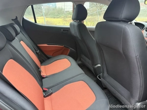 Hyundai i10 NUR 29.000 KM Benzin Bild 10