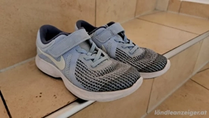 Nike Sportschuh 33,5