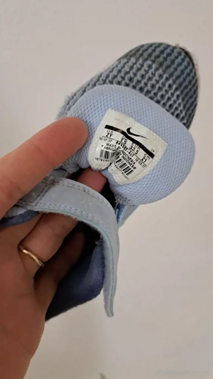 Nike Sportschuh 33,5 Bild 3