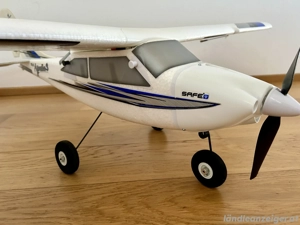 RC Flugzeug Bild 2