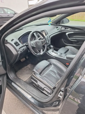 Opel Insignia 2 Liter ,Allrad ,Automatik, Sportstourer Bild 3