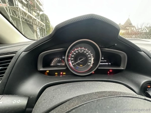 Auto Mazda 3 Attraction Bild 4