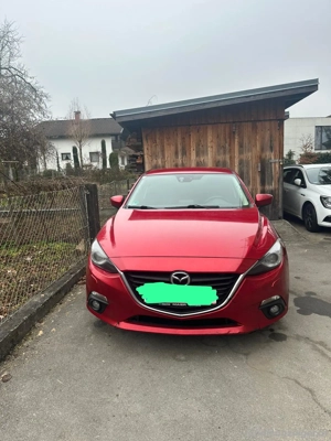 Auto Mazda 3 Attraction