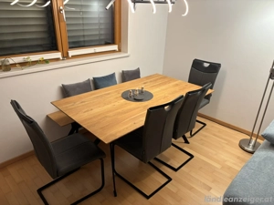 Esstisch mit 4 Sessel und Eckbank