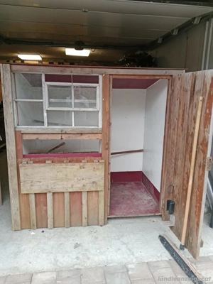 Hühnerstall selbst gebaut und isoliert 