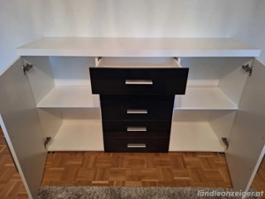 Kommode   Sideoboard schwarz weiß hochglanz Bild 2