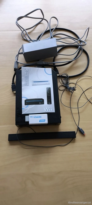 Wii Konsole mit viel Zubehör Bild 2