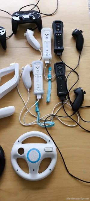 Wii Konsole mit viel Zubehör Bild 5