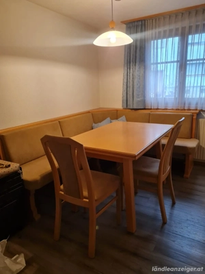 Eckbank, Tisch & Stühle