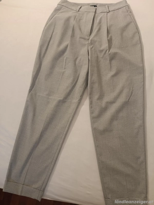 Neue Damenhose Größe 38, Farbe hellgrau