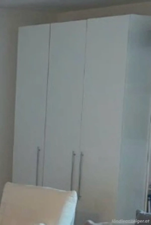 Kleiderschrank