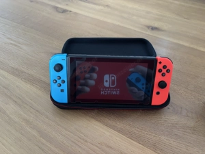 Nintendo Switch mit OVP + Spiel Bild 3