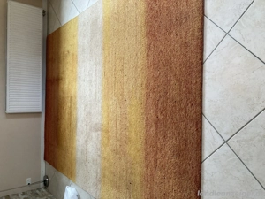 Schöner gepflegter Teppich