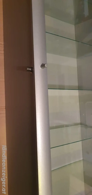 Glasvitrine mit 6 Glasböden Bild 2