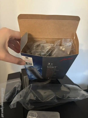 All-in Paket: JURA E6 Kaffeevollautomat & 4 Reinigungstabs, 4 Filterpatronen, 2x Ersatzteil Bild 3
