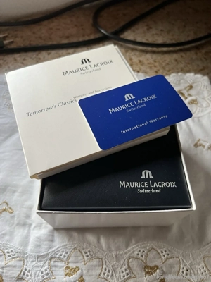 Maurice Lacroix Fiaba   Elegante Damenuhr mit Goldauflage Bild 2